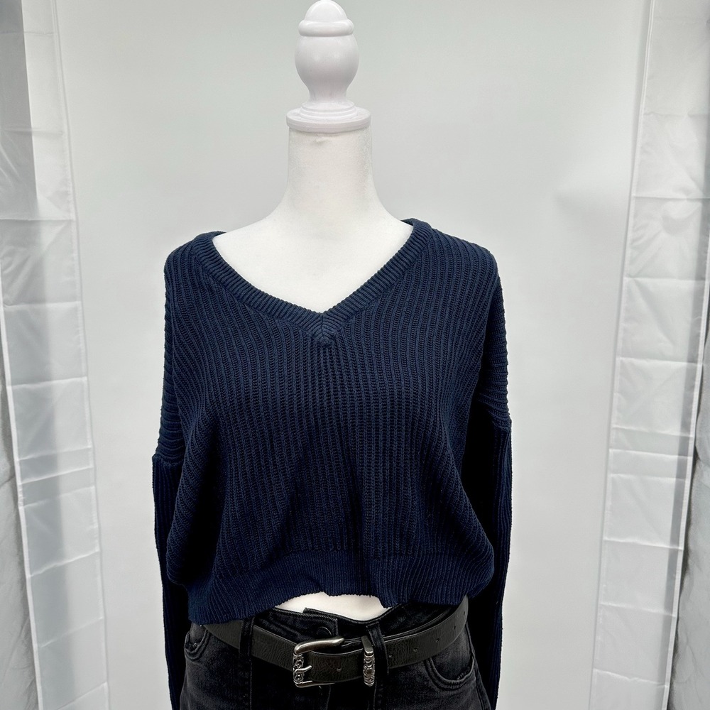 Brandy Melville Women's Navy Knit Cropped V-Neck Sweater One Size Y2K Soft Girl
